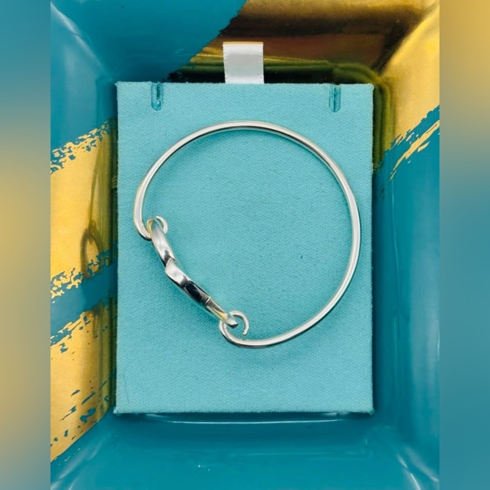 Tiffany & Co Silver Retired Picasso XO Hug and Kiss Hinged Bangle Bracelet EUC - Picture 8 of 8